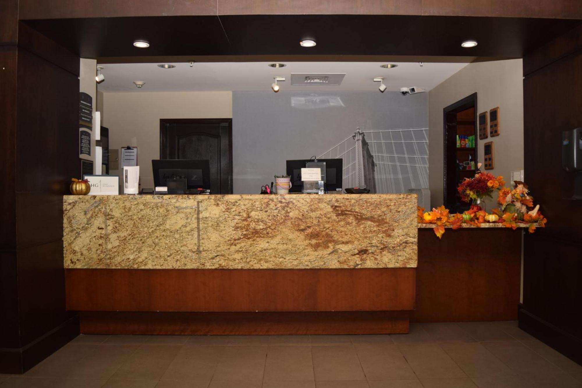 Staybridge Suites Syracuse Liverpool By Ihg מראה חיצוני תמונה